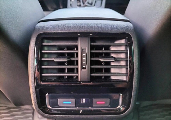 Volkswagen Passat cena 122900 przebieg: 89180, rok produkcji 2019 z Kamienna Góra małe 562